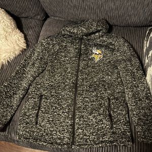 Minnesota Vikings zip up - very warmly lined. Size women’s medium.